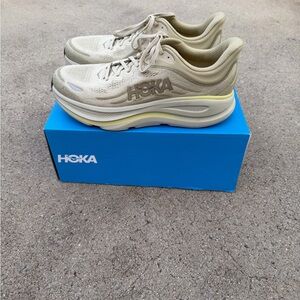 Hoka Bondi 9